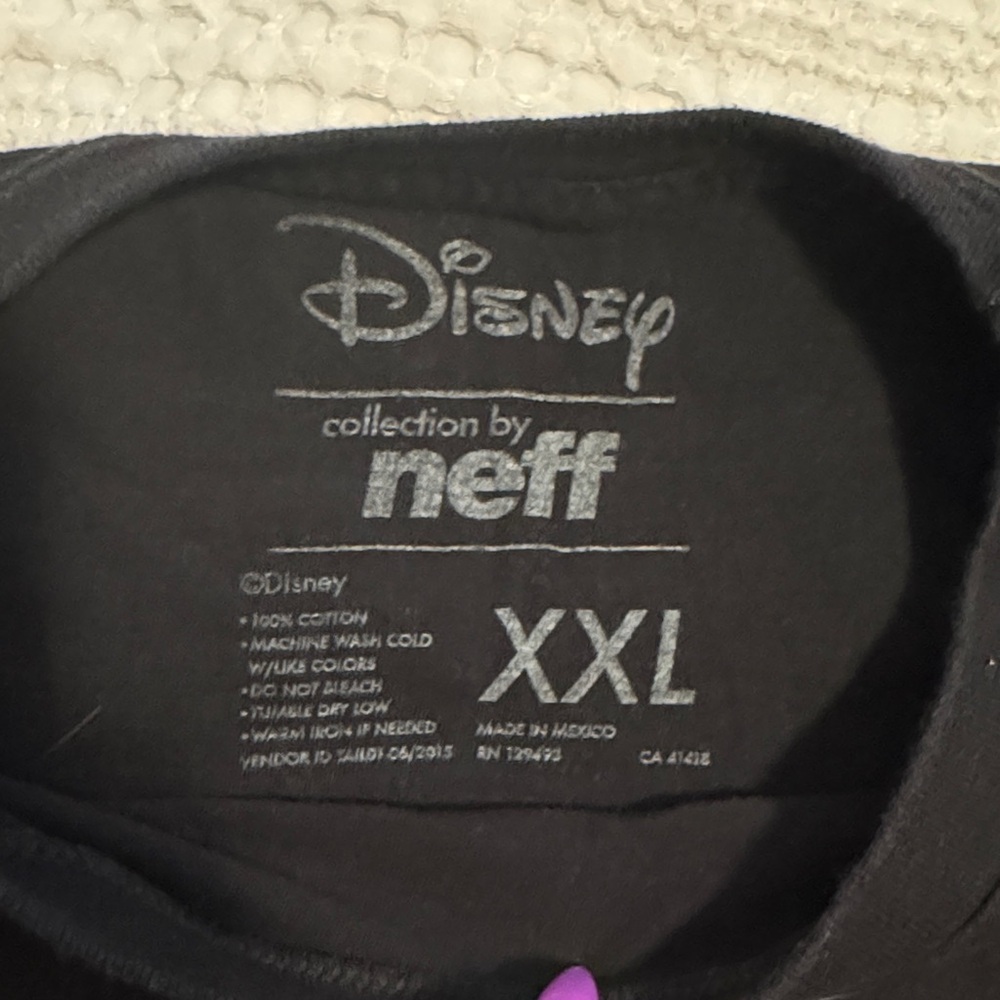 Disney & Neff Collab Mickey Mouse T-Shirt. 2XL. - Picture 2 of 3